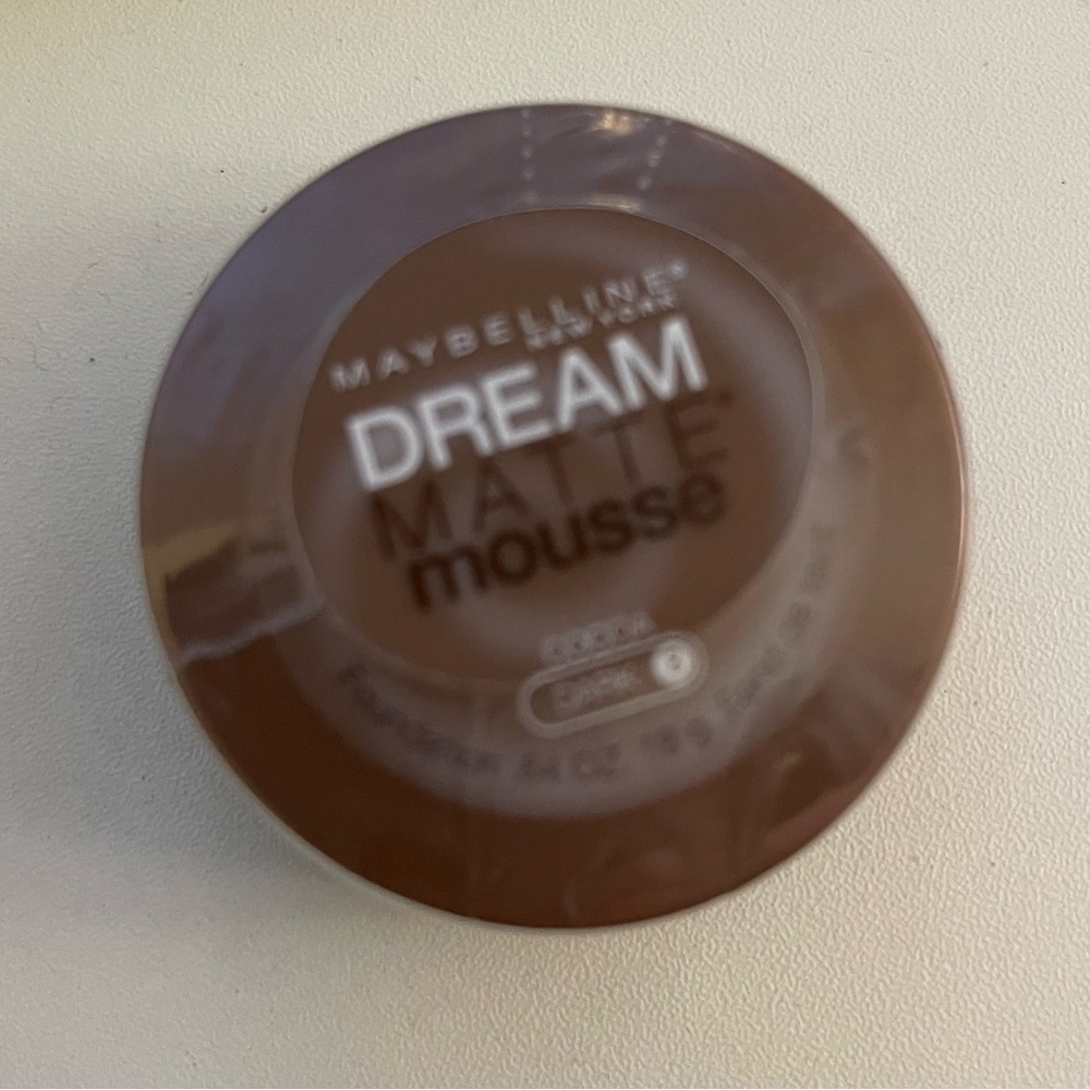 Maybelline Dream Matte Mousse in Deep Brown